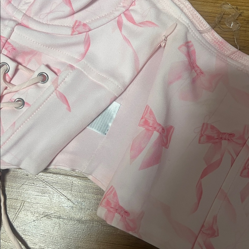 Edikted Pink Bow Corset Halter Small Top Set - Picture 8 of 9